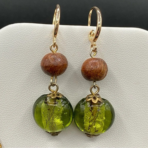 Stunning Venice Murano Green Glass Pendant and Earring Set - Picture 10 of 15